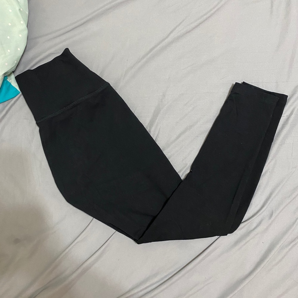 Black leggings
